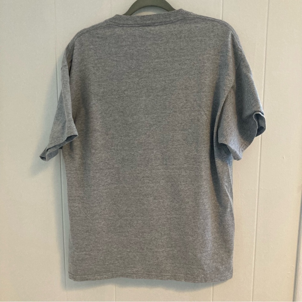 Disney Mickey Mouse Graphic T-Shirt Size Large Short Sleeve Gray. - Picture 5 of 5